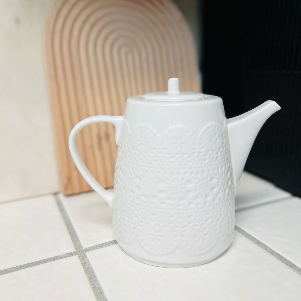 Teapot 🫖 - Picture 2 of 6